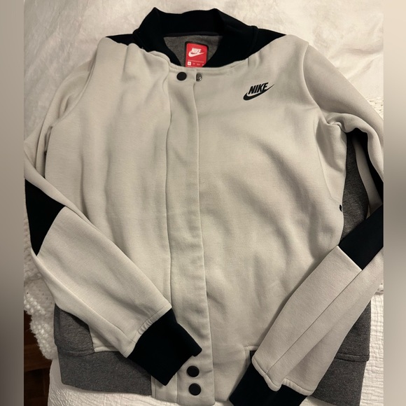 Nike Jackets & Blazers - Nike Cream and Black Bomber Jacket